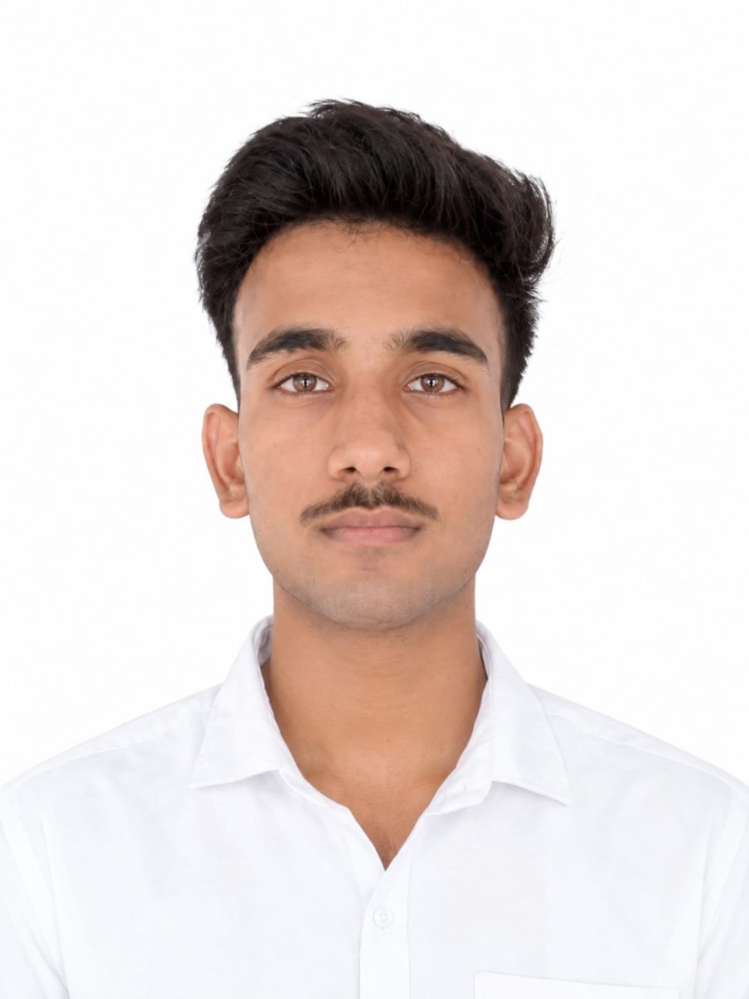 Vishal Bhatt (FO, Lords SKD Resort, Ahmedabad)